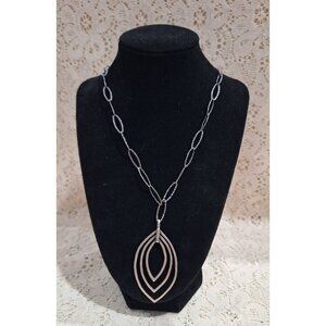 EUC Silpada Marquise Silver Pendant Necklace/Retired and Rare Find!